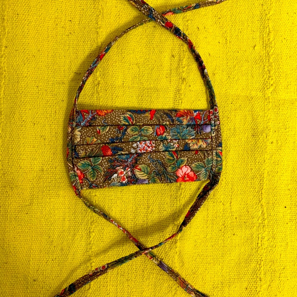 Hand Crafted Headwrap & Mask Set - Picture 6 of 7